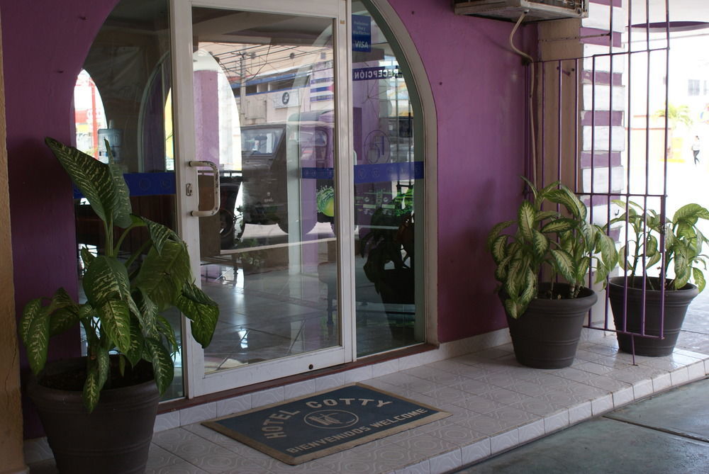 Hotel Hc Internacional Cancún Eksteriør billede